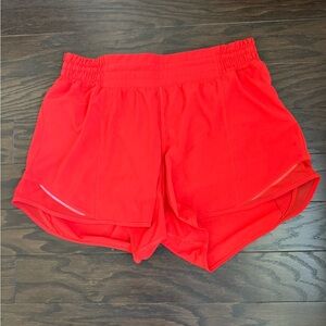 Lululemon Hotty Hot shorts - hot heat